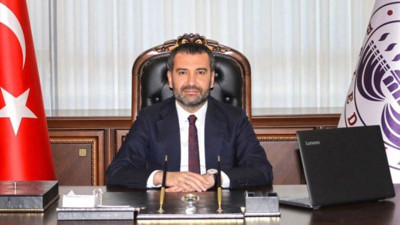 Depremzedeye “Önceki evinde duşakabin mi vardı?” diyen AKP’li belediye başkanı yeniden aday olacak