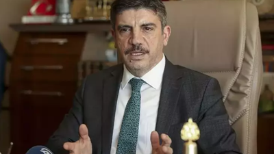 "Türk ırkı yoktur" diyen Yasin Aktay istilaya karşı vatanı savunanlar için "Türklükle alakaları yok" dedi