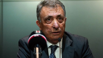 Çebi'den istifa tezahüratlarına açık çağrı: Her cuma günü öğleden sonra arkadaşları burada bekliyorum