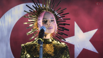 Gülşen İstiklal Marşı okudu dinleyenler gözyaşlarını tutamadı