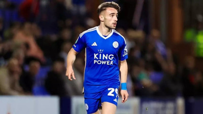 Yunus Akgün Leicester City'de ilk asistini yaptı. Liverpool defansı darmadağın oldu
