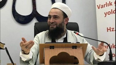 Kadınlara kafayı takan bir hoca daha ortaya çıktı. Kadınların eşlerine ismiyle hitap etmesi edepsizlikmiş