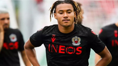 Ünlü futbolcu kız yüzünden viyadükte intihara kalkıştı. Az daha Beşiktaş'a gelecekti