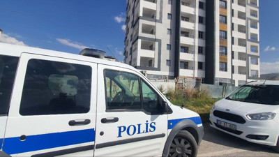 Asansör boşluğuna düşen işçi feci şekilde can verdi