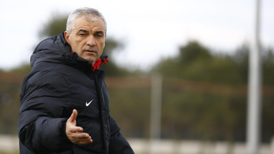 Rıza Çalımbay'dan Montella tepkisi: Milli takım başarısı var mı?