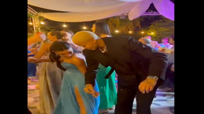 Ayça Aykaç'ın düğününde Melissa Vargas'tan Erik Dalı