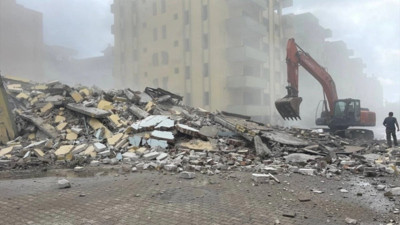 Kontrollü yıkımda evi zarar gördü; şantiye şefini tüfekle öldürdü