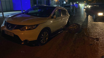 Önce park halindeki araca, sonra elektrikli motosiklete çarptı: 1 ölü