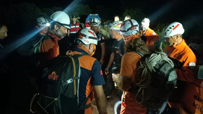 İki gündür mahsur kaldıkları yerden kurtarıldılar