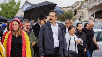 Özgür Özel’den Can Atalay yürüyüşüne destek. Erkan Baş ile birlikte yürüyecek