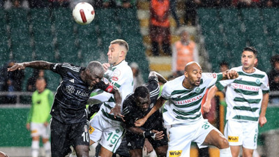 Aboubakar Holosko'yu geride bıraktı. Zirvede Bobo var