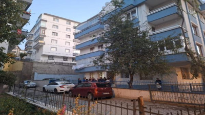 Erkek arkadaşıyla görüşmesini istemeyen annesini öldürdü: Not bırakıp intihar etti