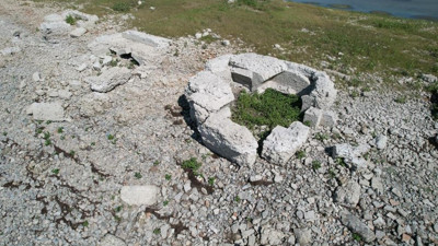 Seyhan'da sular çekildi dev kent aniden ortaya çıktı. Jandarma ablukaya aldı