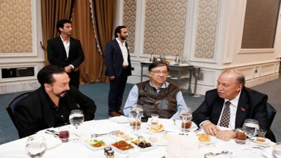 Adnan Oktar’a ‘bilgi sızdıran eski bakan’ ortaya çıktı. Operasyonun başındaki isim önceden uyarıldığını açıklamıştı