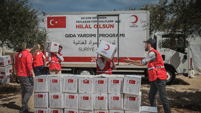 Kızılay'ın battaniyeleri Suriye'deki Suriyelilere gitmiş