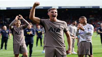 Tottenham Luton Town'a tek attı. Ligde liderliğe yükseldi