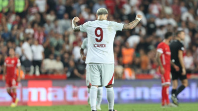 Mauro Icardi Diagne'nin elinden rekoru aldı