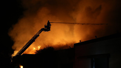 Kırklareli’nde palet fabrikası alev alev yandı