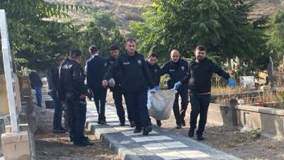 Mezarlıkta bulundu. Polis alarma geçti
