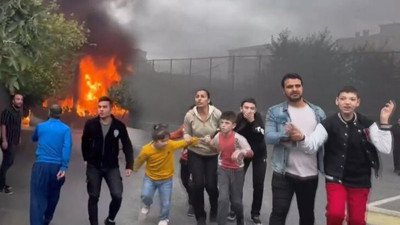 Engelli okulunun yanındaki lastik deposu yandı. Öğrenciler canını zor kurtardı