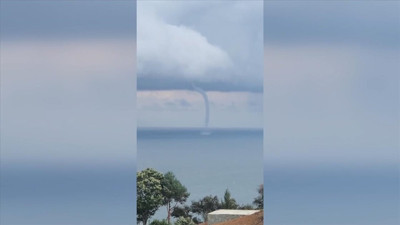 Rize’de hortum! Görenler telefonlara sarıldı