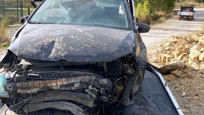 Kütahya'da otomobil moloz yığınına çarptı: 1 ölü, 5 yaralı