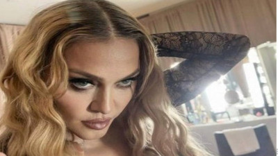 Ünlü isim filtresiz pozunu paylaştı hayranları ''bu da kim'' dedi