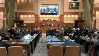 Cemal Canpolat’ın İmamoğlu hakkında söylediği sözler İBB Meclisi’ne taşındı. AKP soru önergesi verdi