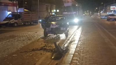 Fenalaşan babasını hastaneye götürürken kazaya yaptı