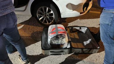 20 kilometrelik takiple yakalandı! 2 valizde 17 kilo uyuşturucu çıktı