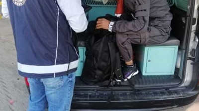 14 kaçak göçmen sınır dışı edildi