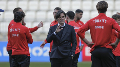 Montella'dan Avrupa Şampiyonası açıklaması. Geleceği hakkında konuştu
