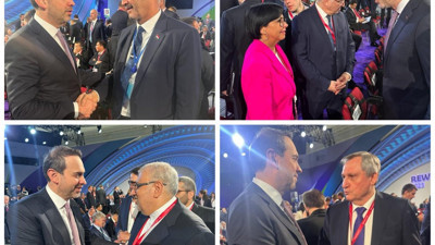 Enerji ve Tabii Kaynaklar Bakanı Bayraktar, Rusya’da ikili görüşmeler yaptı