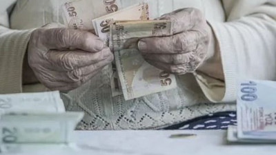 Çalışan emeklileri heyecanlandıran 5 bin TL açıklaması. AKP'li isim açıkladı açık kapı bıraktı