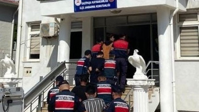 Bahçeden 400 avokado çalan hırsızlar yakalandı