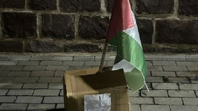 Bülent Arınç'ın kapısına koli bırakıldı, içinden çıkan mektupla uyardılar. Hamas'ı eleştirmişti