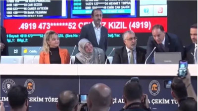 Zonguldaklı dururken Mısırlı işe girdi. Bir yıl önce vatandaş oldu işi kaptı