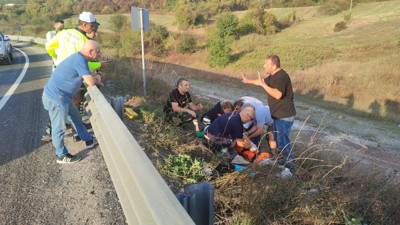 Virajda kontrolden çıkan motosiklet bariyere çarptı