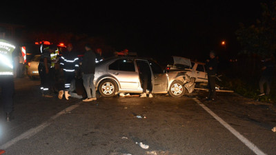 Ordu’da iki otomobil kafa kafaya çarpıştı: 6 yaralı