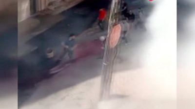 Bursa'da ilginç bir gelin alma adeti: Yangın tüpü ve boyalarla karşılandılar