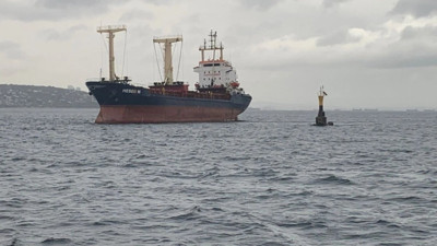 Komoros bayraklı kargo gemisi Maltepe açıklarında karaya oturdu