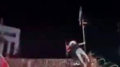 Beyrut'ta ABD Büyükelçiliği'ne Filistin bayrağı astılar