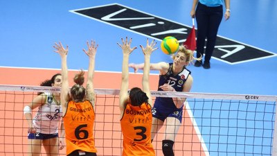 Eczacıbaşı Fenerbahçe'yi 5 sette devirdi