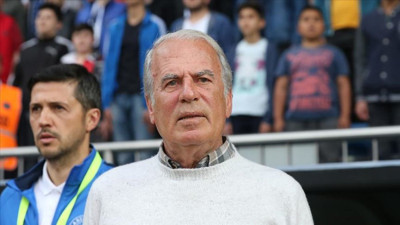'Ne sonuçlar gördük' diyerek anlattı. Mustafa Denizli G.Saray Beşiktaş derbisini kazanacak takımı açıkladı