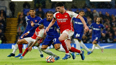 Gol yağmurunda kazanan çıkmadı. Chelsea ve Arsenal yenişemedi