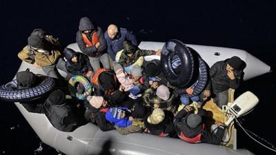 Ayvacık açıklarında 19 kaçak göçmen yakalandı