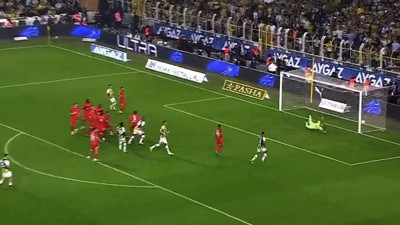 İrfan Can öyle bir gol attı ki. Tribünler ayağa kalktı