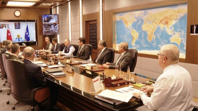 Bakan Güler, sınır birliklerinin komutanlarıyla görüştü