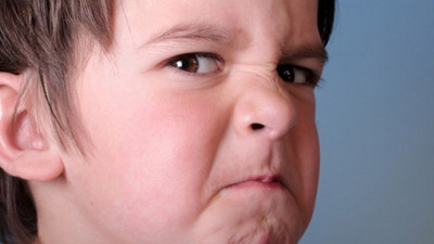 Öfkelenen çocuğa nasıl davranmalı