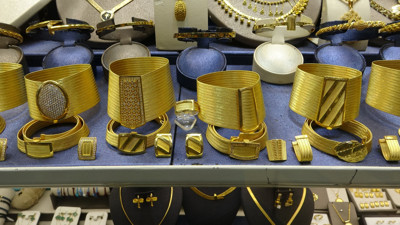 Uzman isim altın yatırımcısının köşeyi döneceği tarihi açıkladı. Son 10 yılda fiyatı 10 kat yükseldi